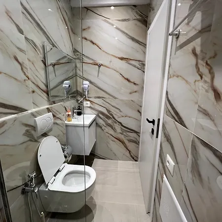 Urban Τίρανα